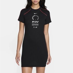 Nike Sportswear Women's Short-Sleeve Dress streetwear sz medium black & red NWT